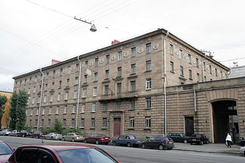 Травля тараканов в общежитии, коммунальной квартире СПб